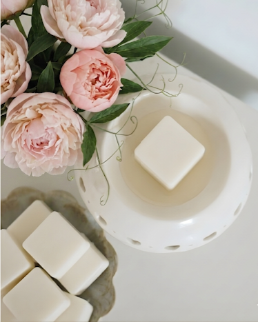 Peony_Blush_Suede_waxmelts 100mls