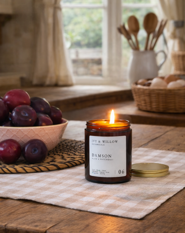 DAMSON Plum & Patchouli 180g